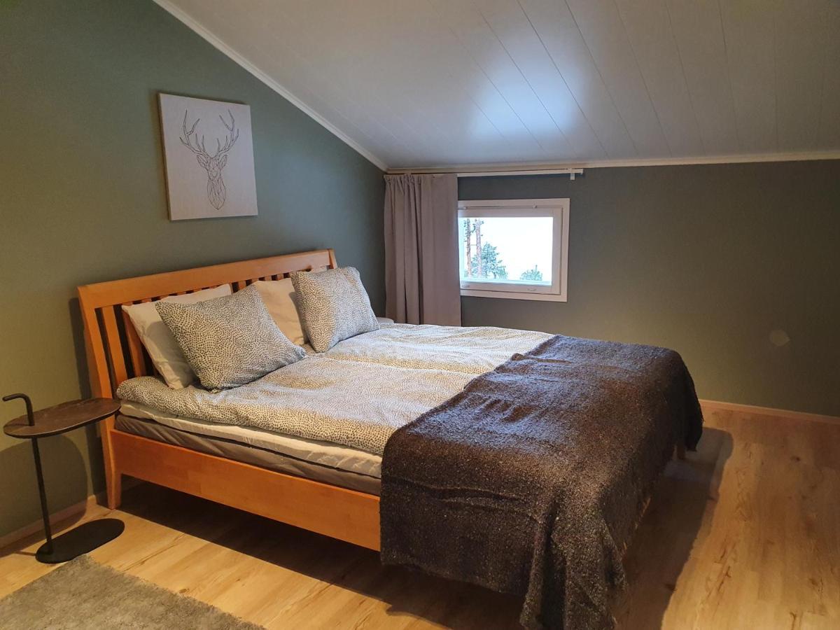 Vaere Holiday Home - Lakeside Relaxation Point Inari Luaran gambar