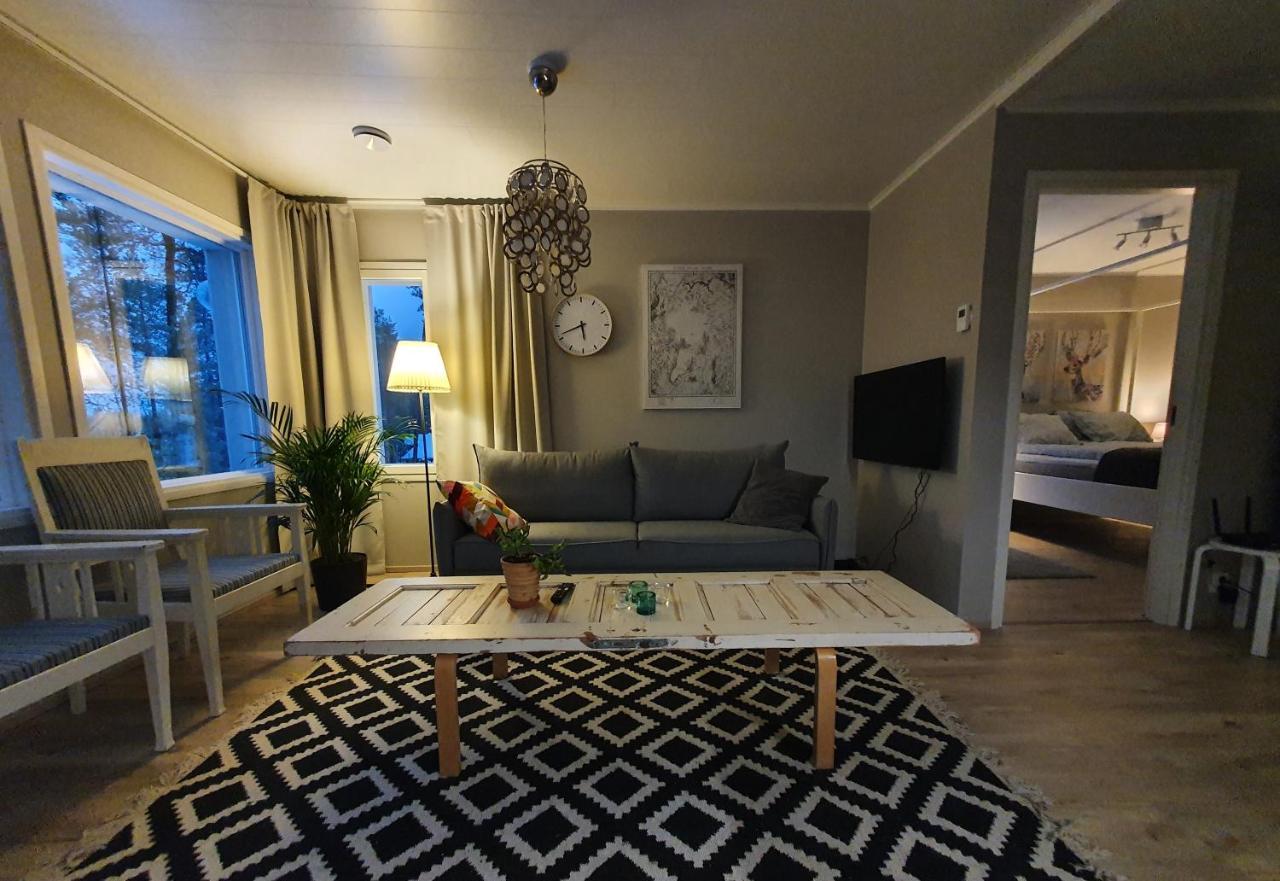 Vaere Holiday Home - Lakeside Relaxation Point Inari Luaran gambar