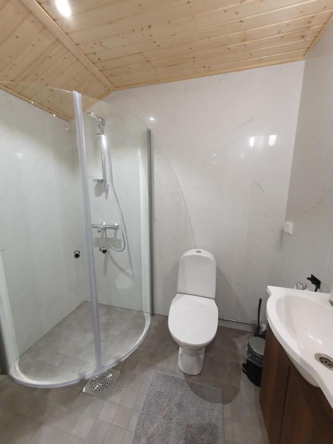 Vaere Holiday Home - Lakeside Relaxation Point Inari Luaran gambar