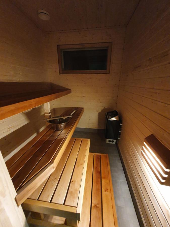 Vaere Holiday Home - Lakeside Relaxation Point Inari Luaran gambar